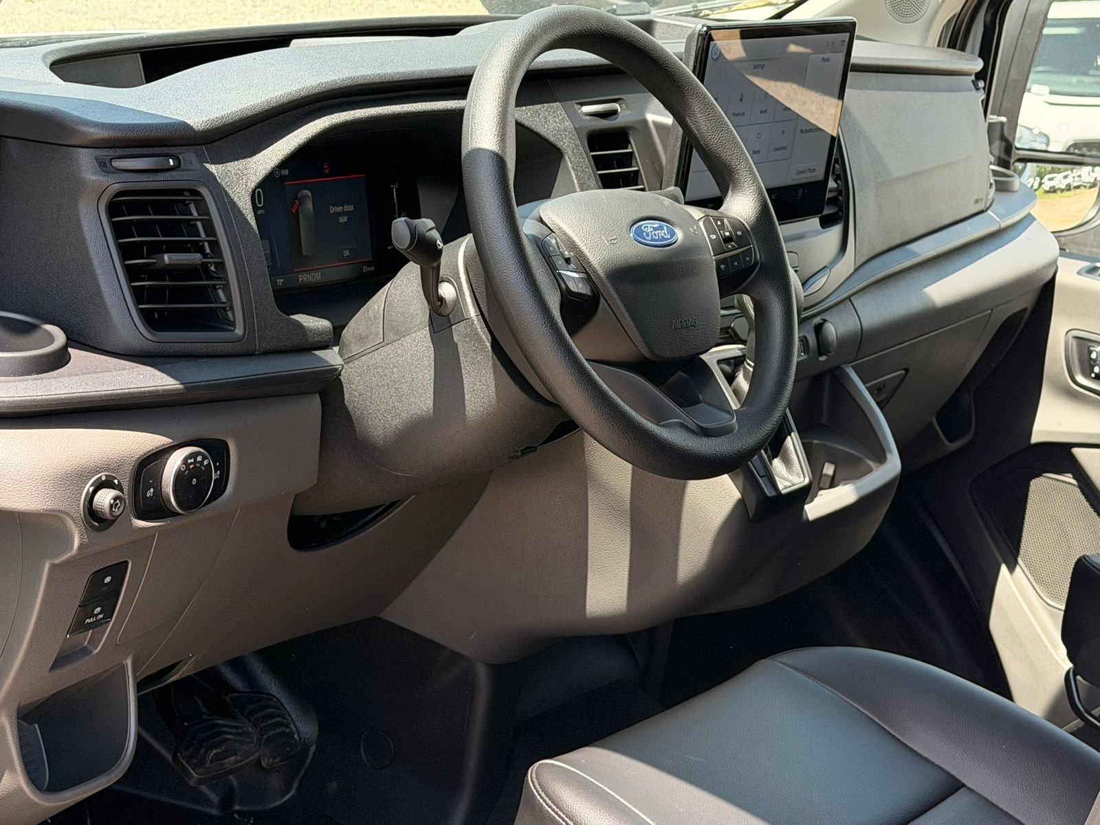 New 2026 Ford Transit 150 Low Roof RWD image 17