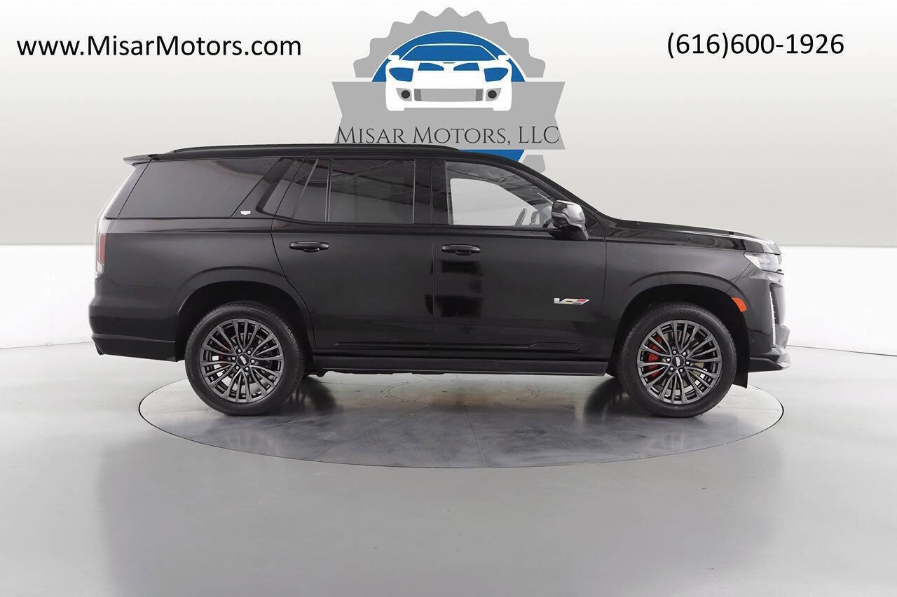 Used 2023 Cadillac Escalade V image 2