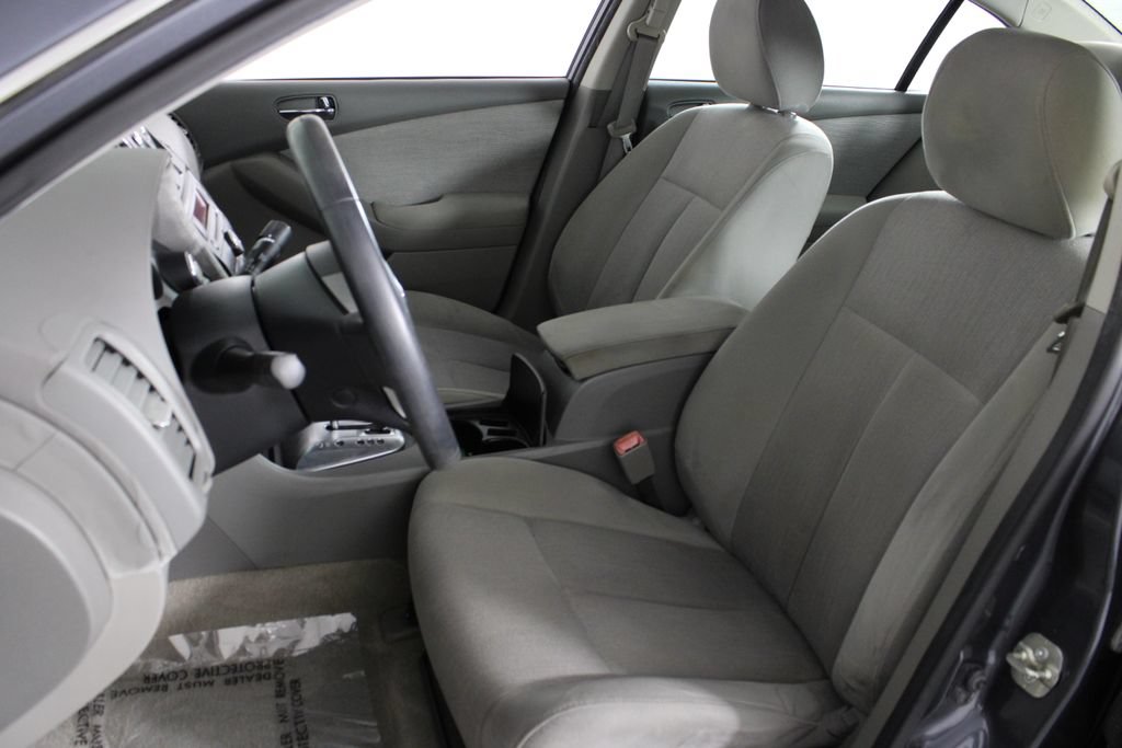 Used 2012 Nissan Altima 2.5 S FWD image 18