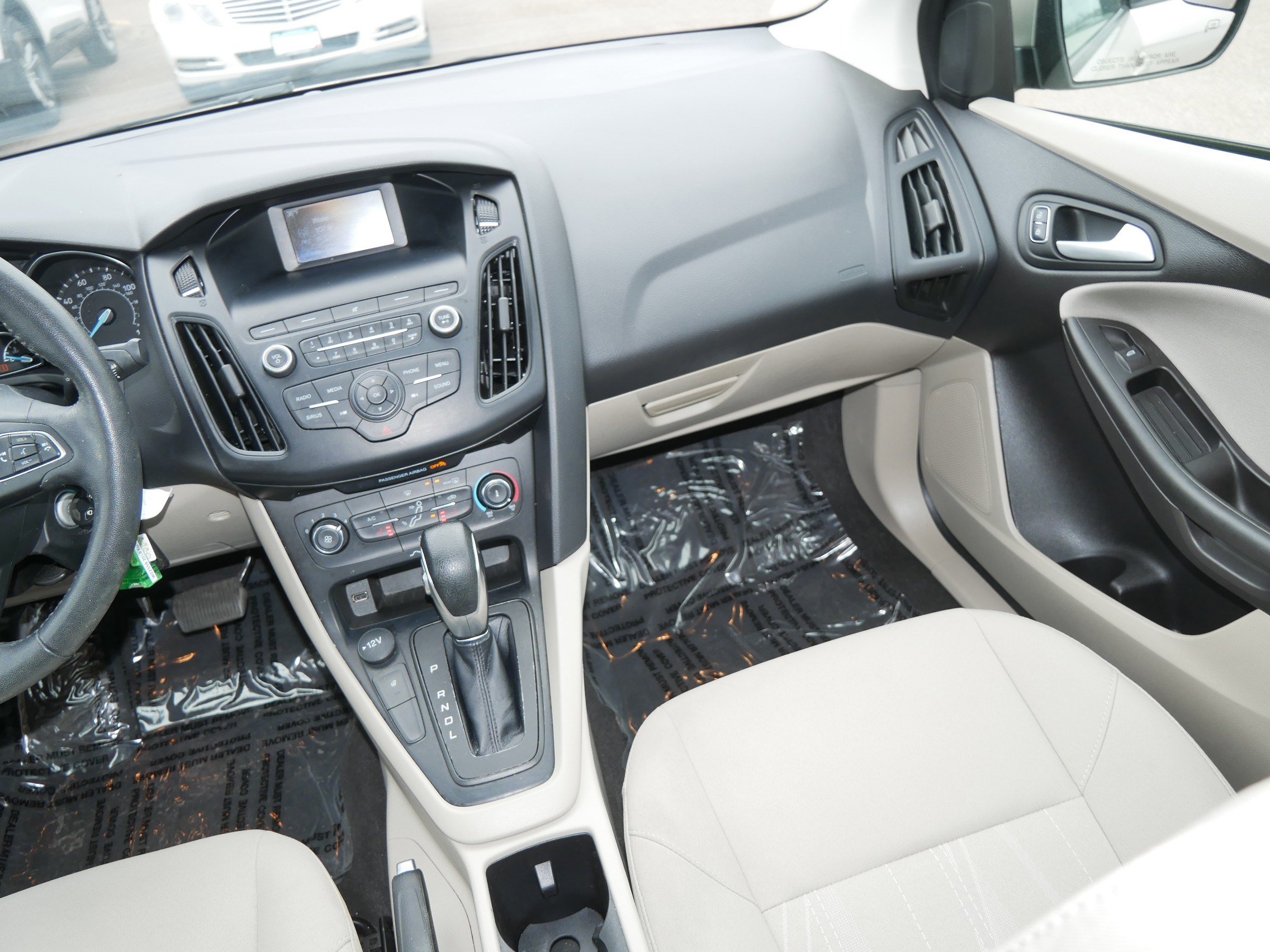 Used 2018 Ford Focus SE w/ Cold Weather Package image 11