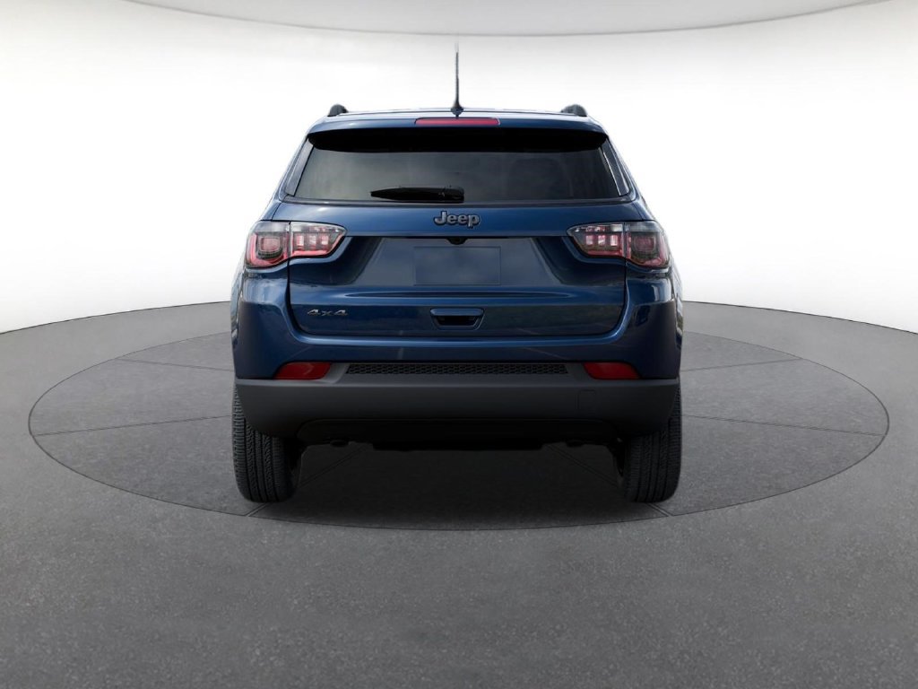 New 2026 Jeep Compass Latitude AWD/4WD image 8