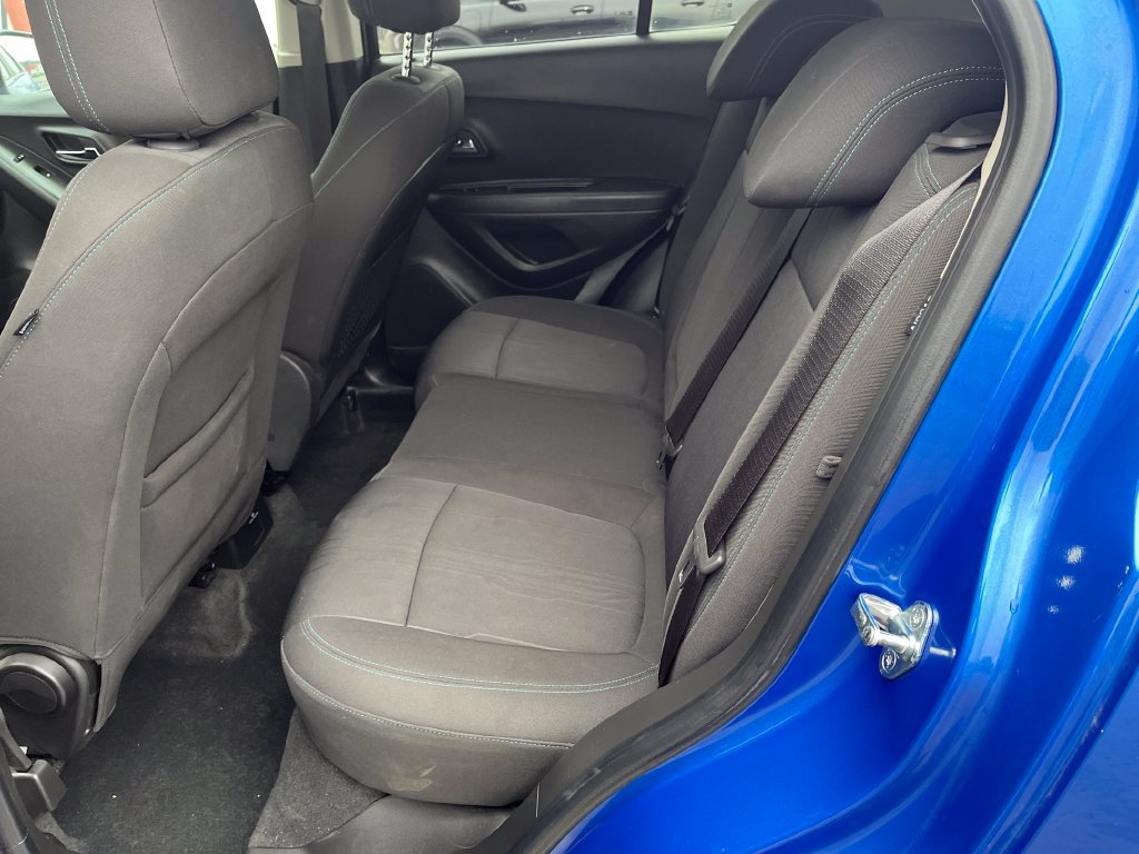 Used 2015 Chevrolet Trax LT AWD/4WD image 24