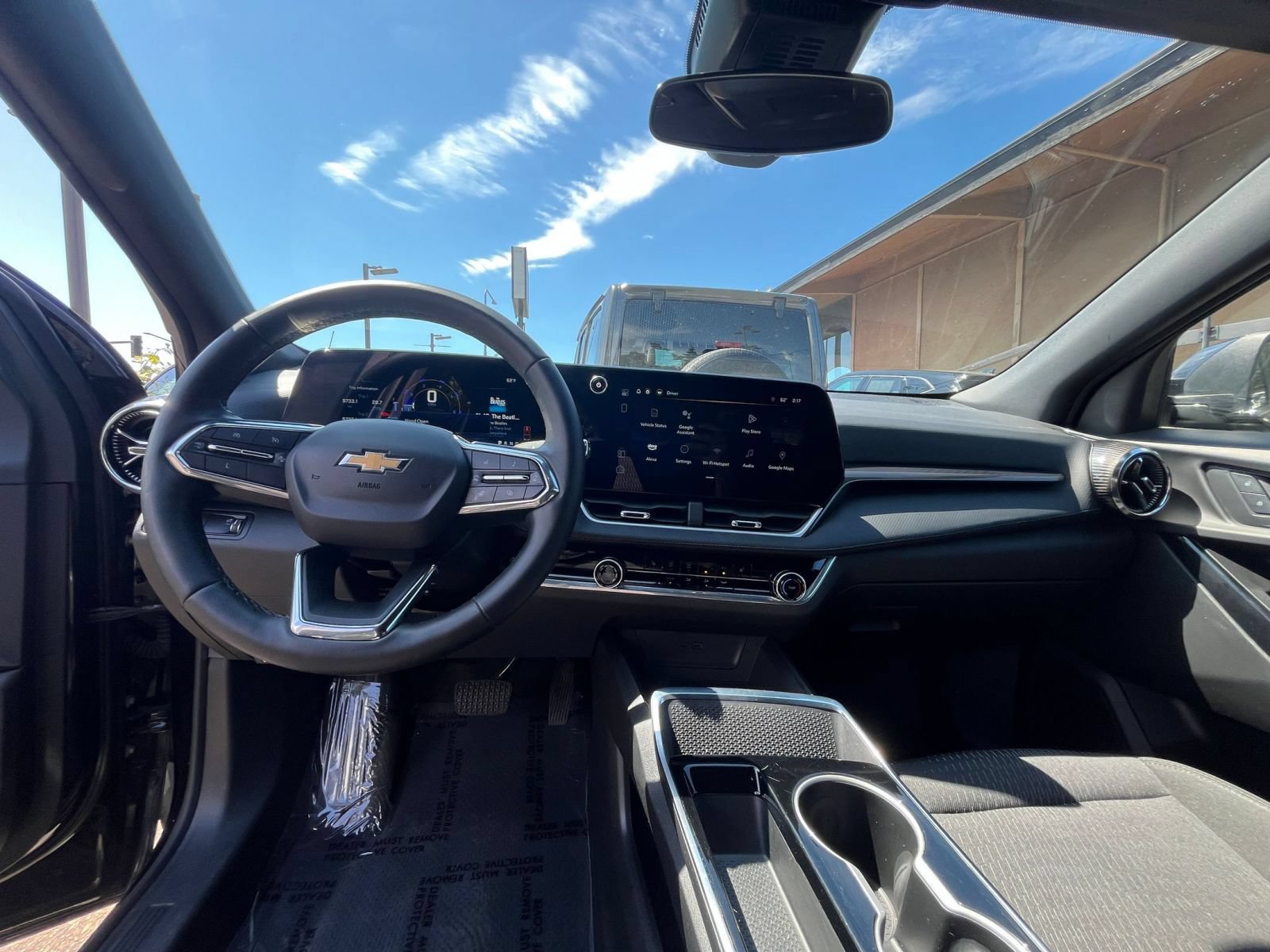 Used 2025 Chevrolet Equinox LT FWD image 34