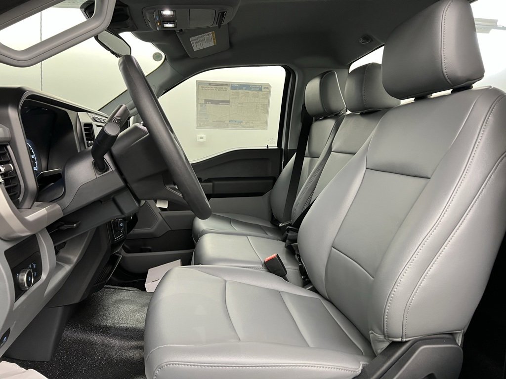 New 2024 Ford F550 4x4 Regular Cab Super Duty image 23