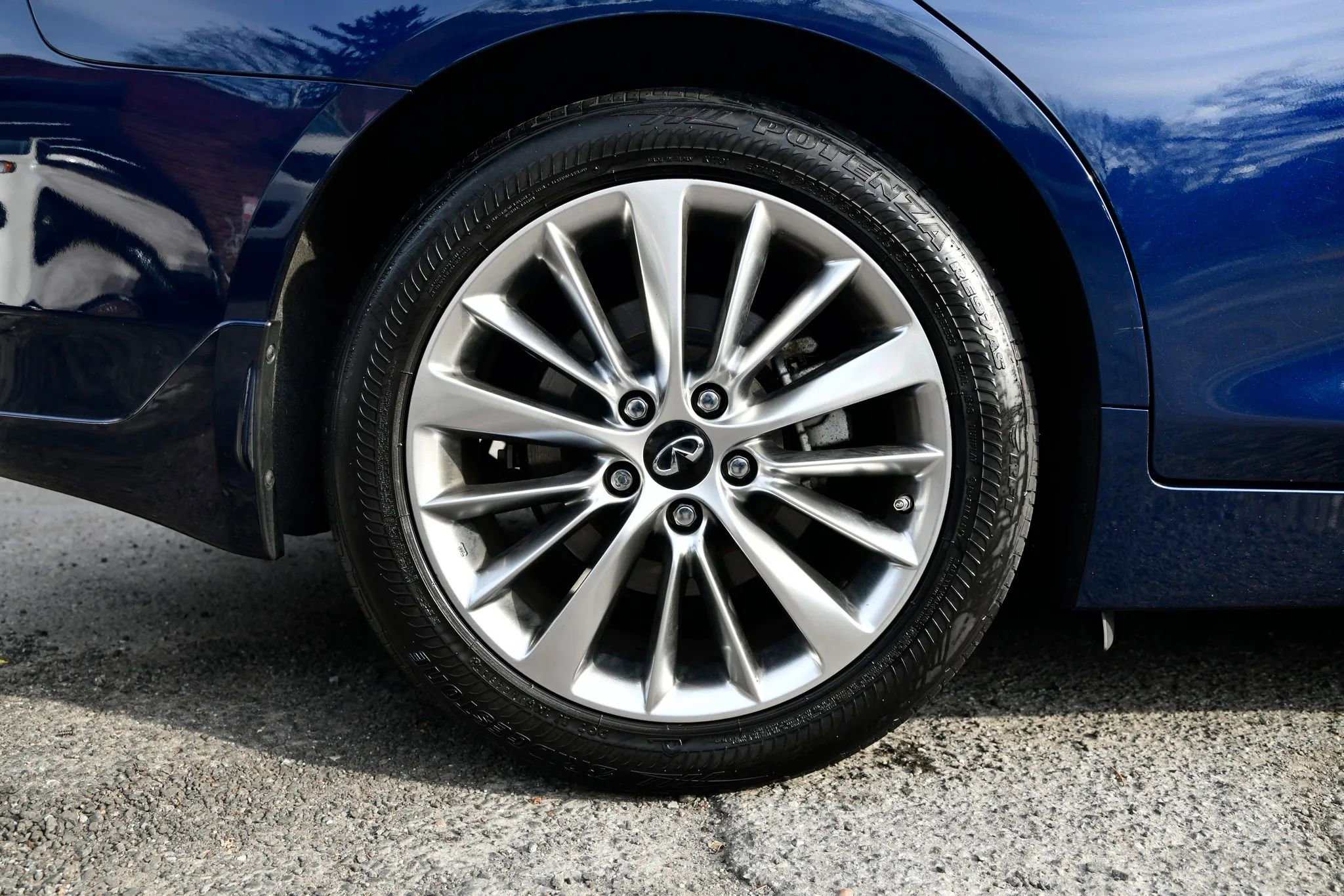 Used 2023 INFINITI Q50 Luxe w/ Cargo Package image 30