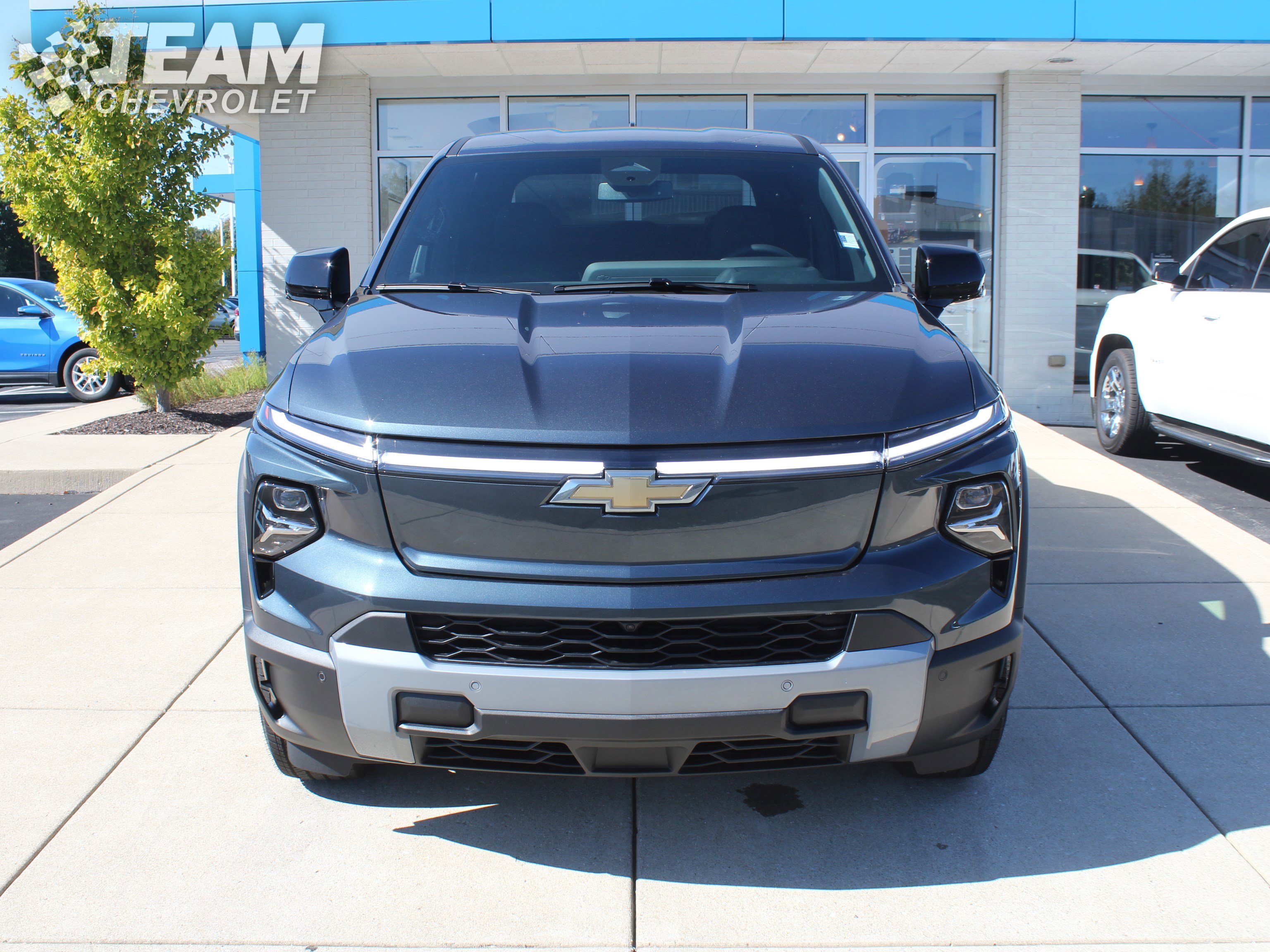 New 2026 Chevrolet Silverado EV LT image 9