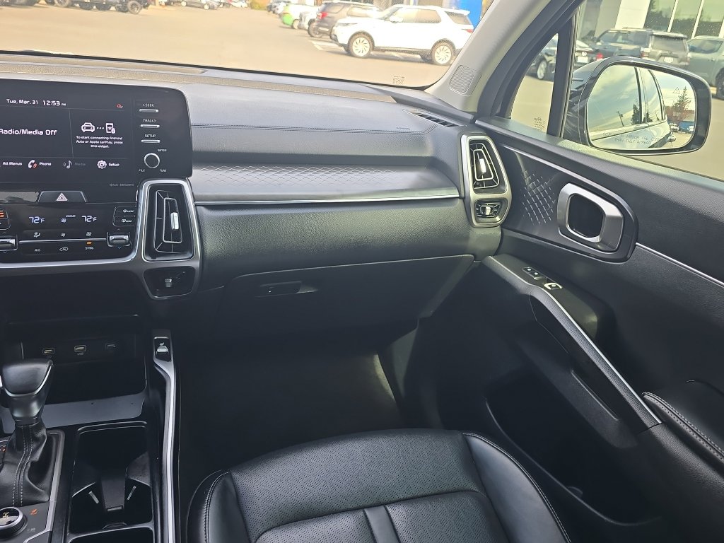 Used 2021 Kia Sorento S image 18
