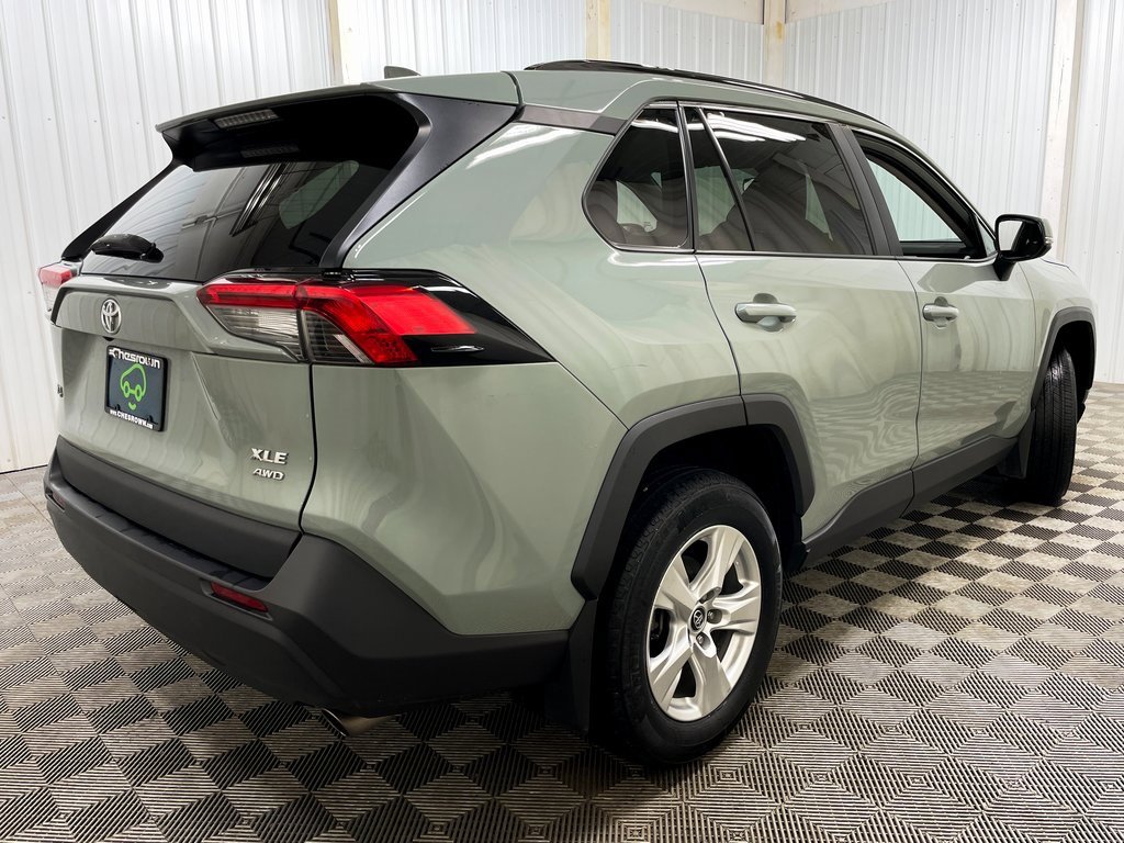 Used 2020 Toyota RAV4 XLE w/ All Weather Liner Package image 16