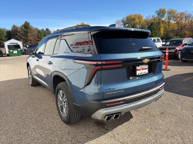 Used 2024 Chevrolet Traverse LT image 9