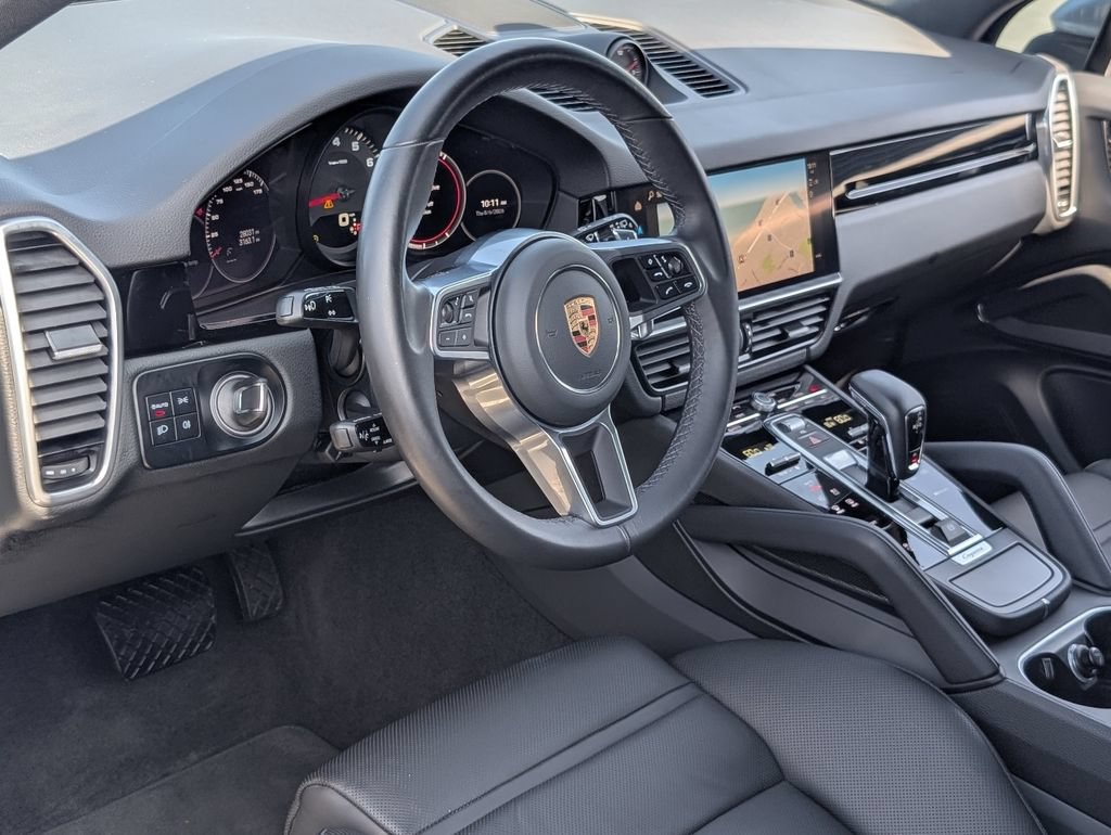 Certified 2023 Porsche Cayenne AWD/4WD image 4