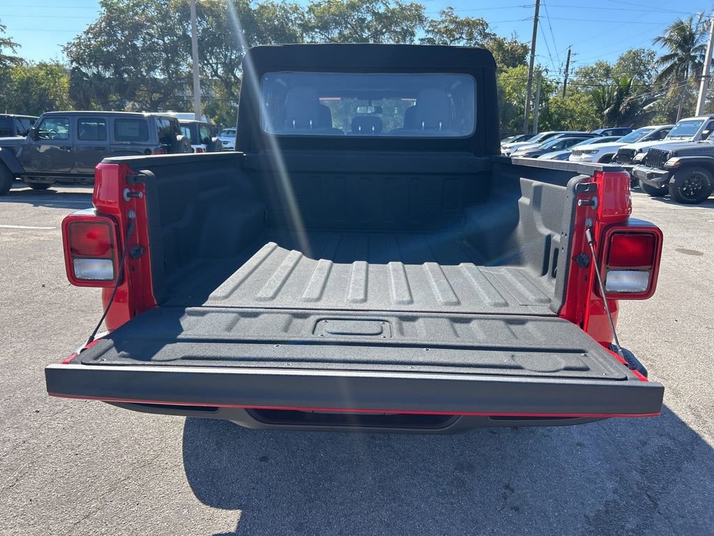 Certified 2024 Jeep Gladiator Sport image 30