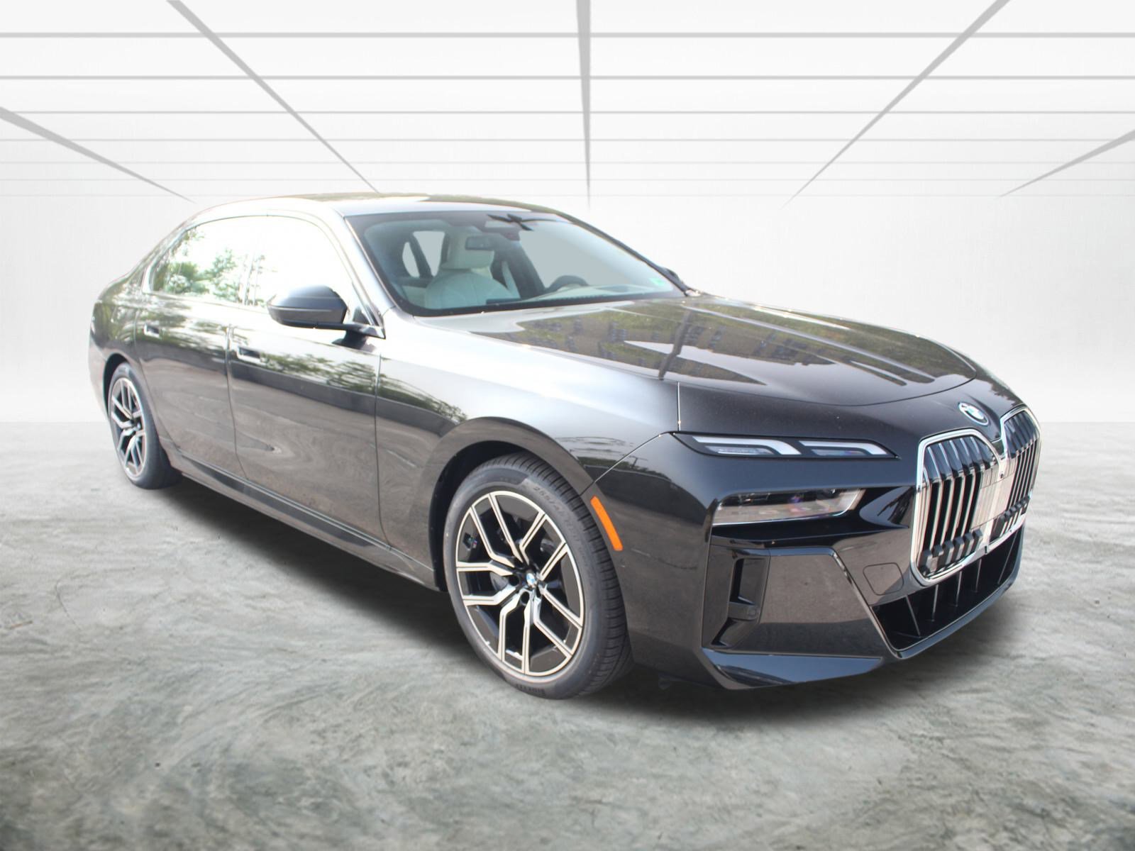 New 2025 BMW 750e xDrive w/ Premium Package