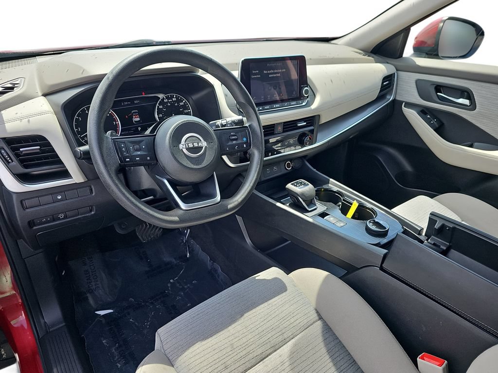 Used 2023 Nissan Rogue SV AWD/4WD image 16