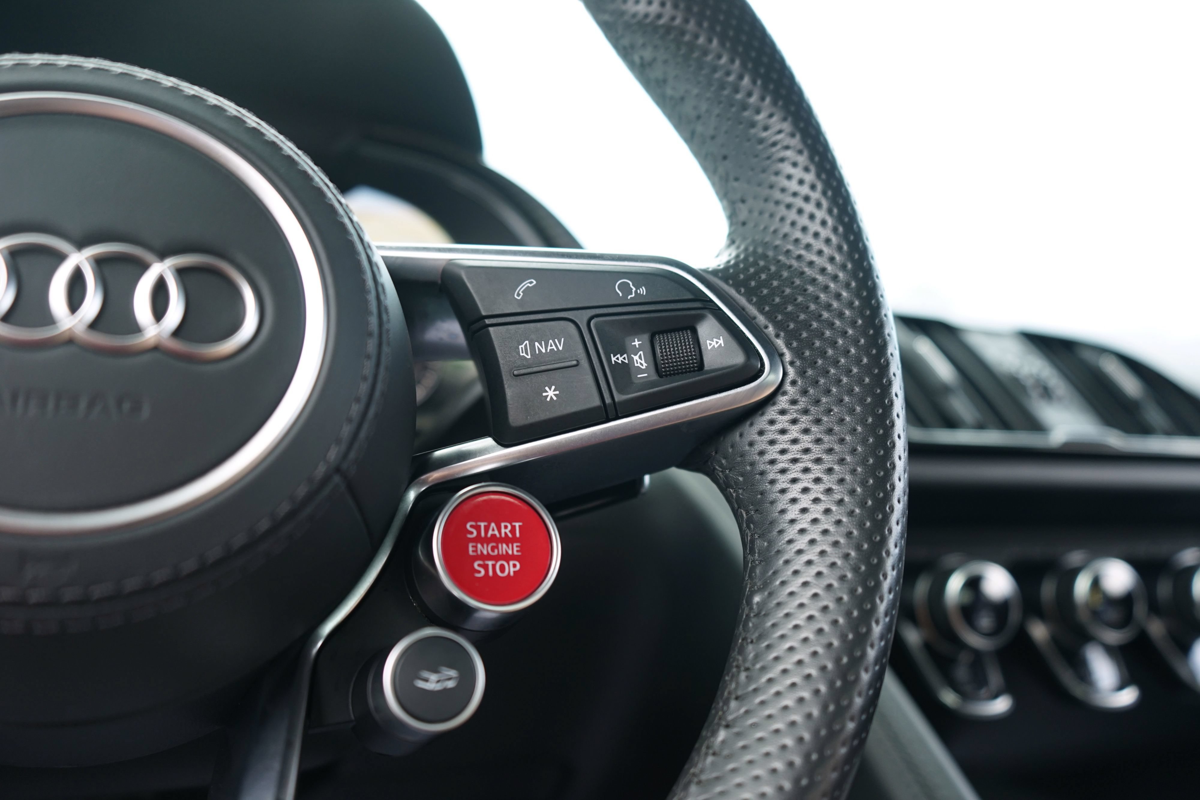 Used 2018 Audi R8 V10 plus AWD/4WD image 22