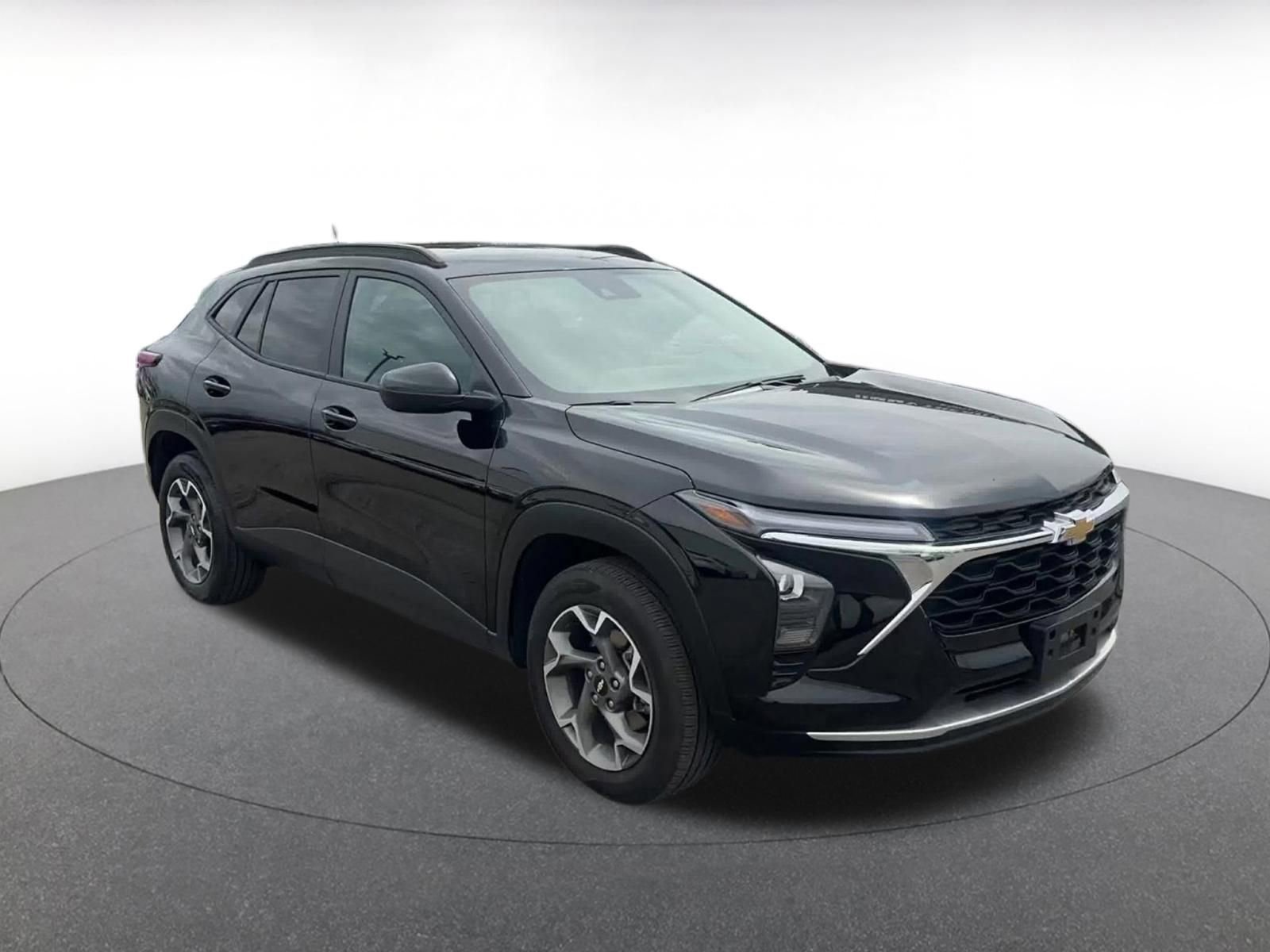 Used 2025 Chevrolet Trax LT video 2