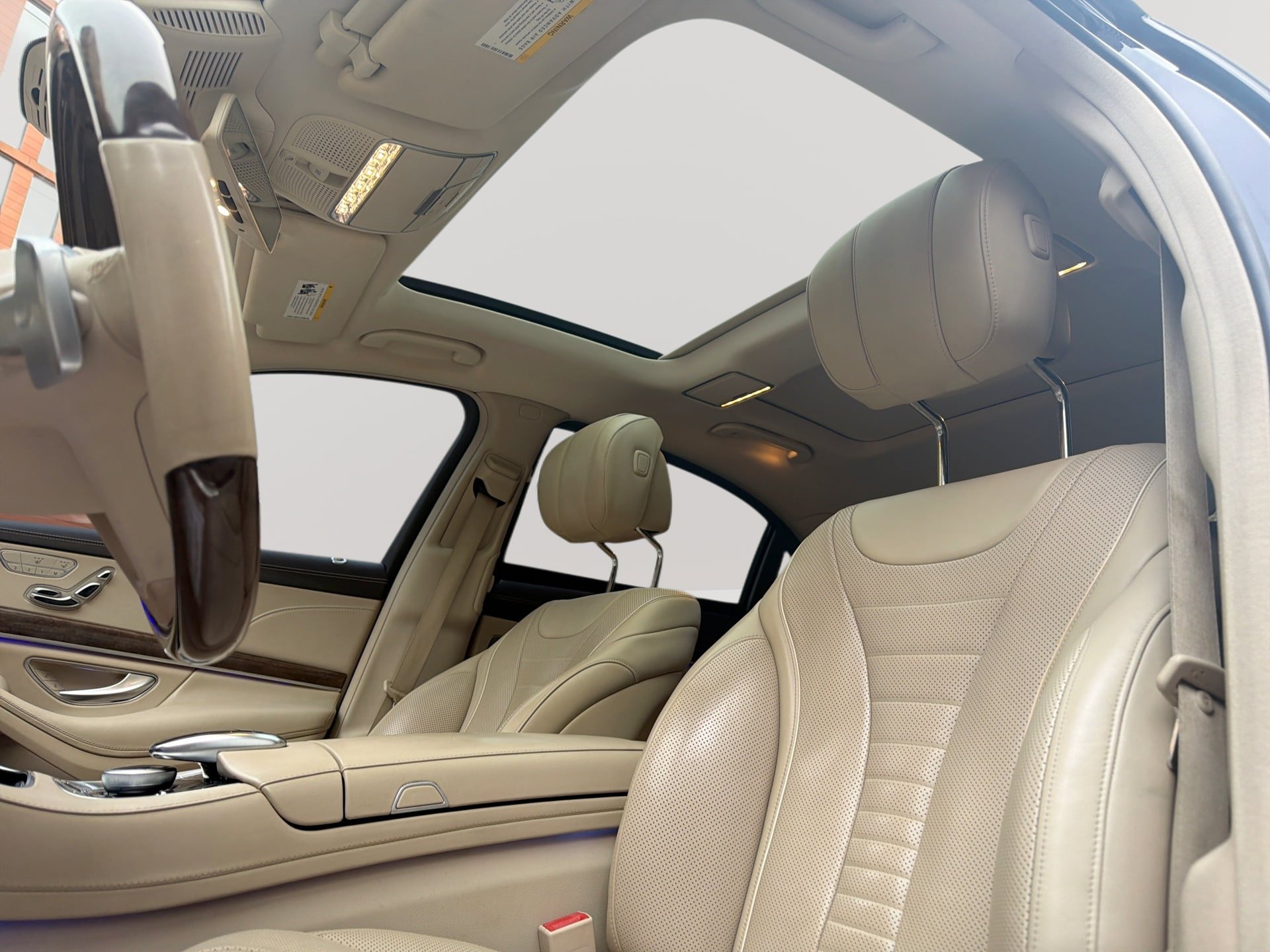 Used 2019 Mercedes-Benz S 560 Sedan image 16