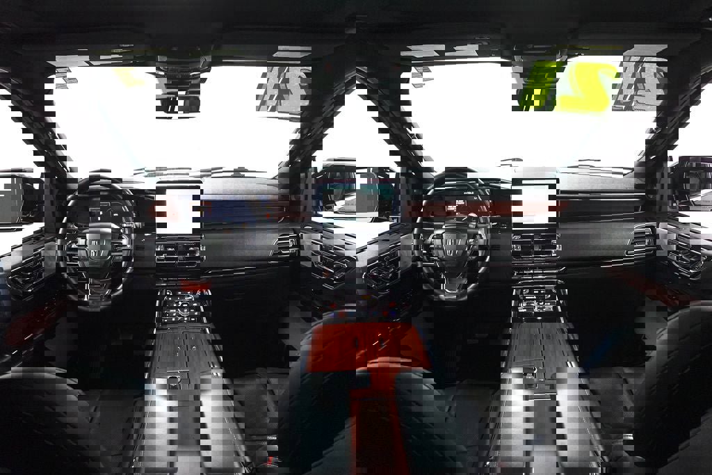 Used 2021 Lincoln Navigator L Reserve image 7