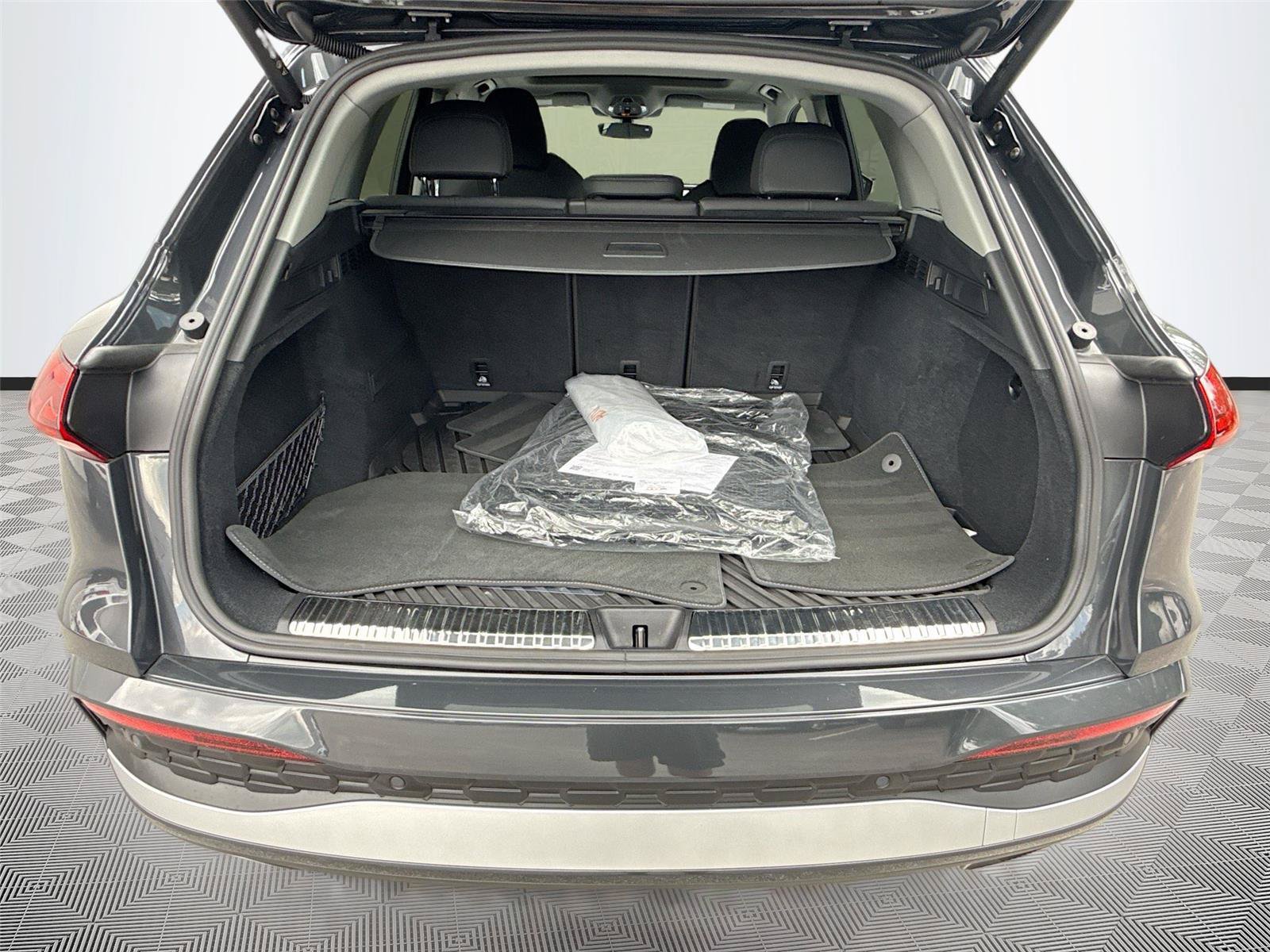Certified 2025 Audi Q5 Premium Plus w/ Premium Plus AWD/4WD image 27