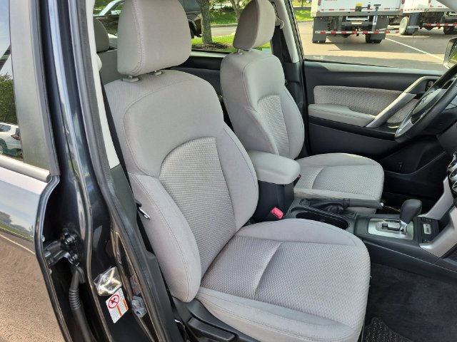 Used 2018 Subaru Forester 2.5i Premium w/ All-Weather Package AWD/4WD image 29