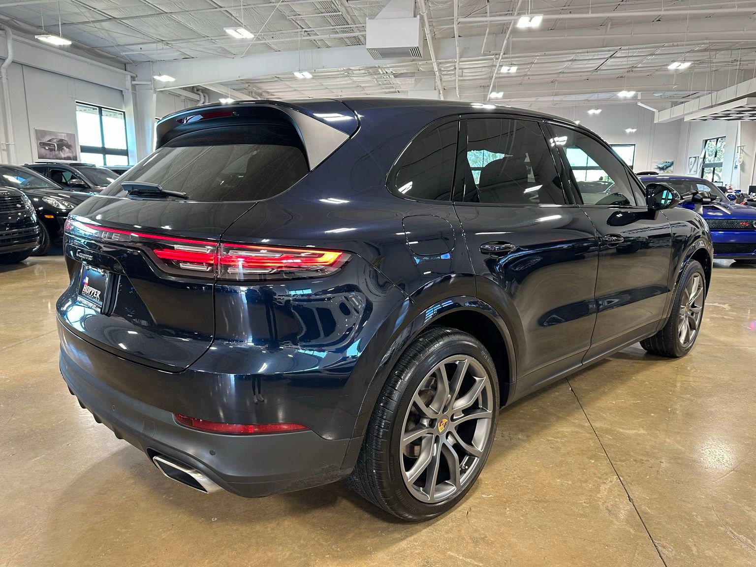 Used 2021 Porsche Cayenne image 8