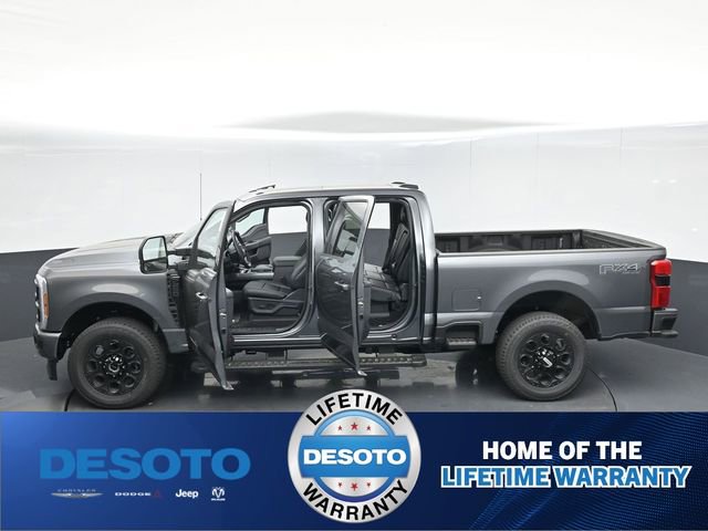 New 2026 Ford F250 Lariat w/ Black Appearance Package image 56