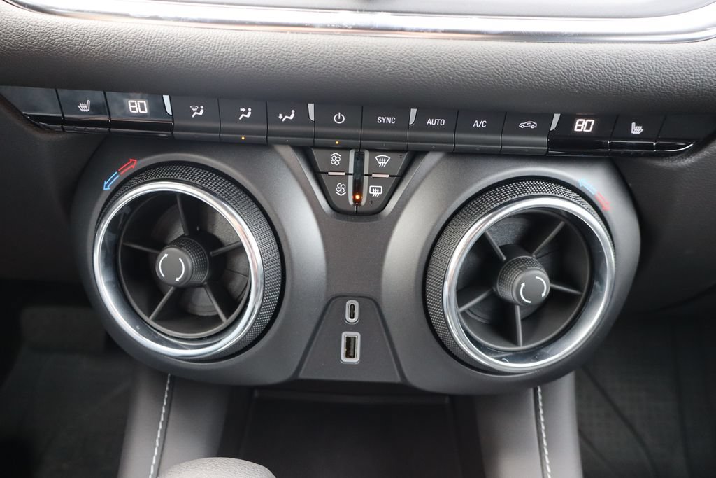 New 2026 Chevrolet Blazer LT w/ Midnight/Sport Edition FWD image 13