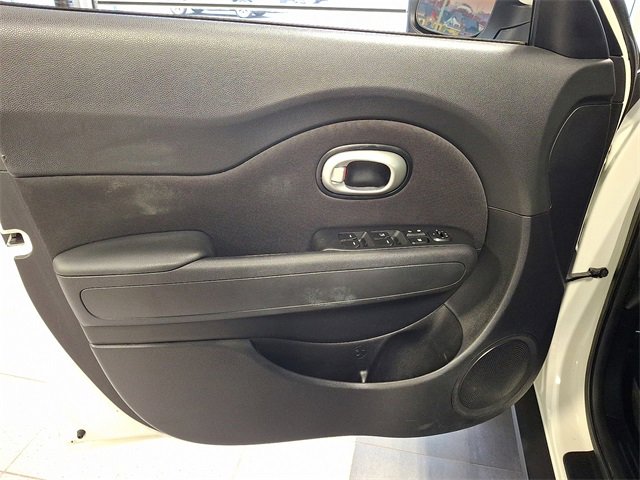 Used 2016 Kia Soul image 14