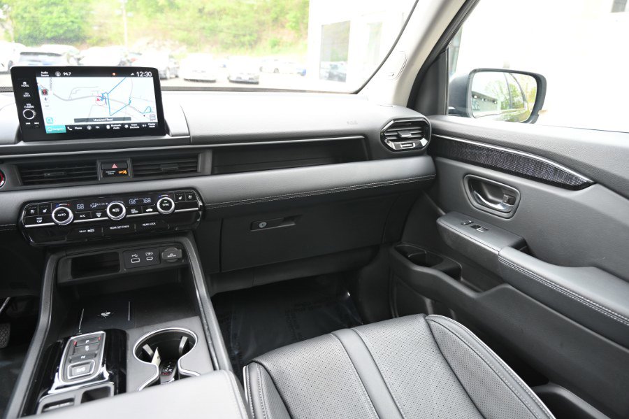 Used 2023 Honda Pilot Elite image 16