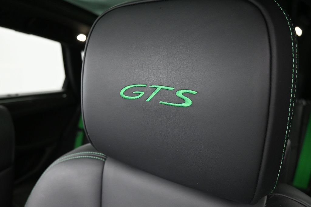 Certified 2023 Porsche Macan GTS AWD/4WD image 11