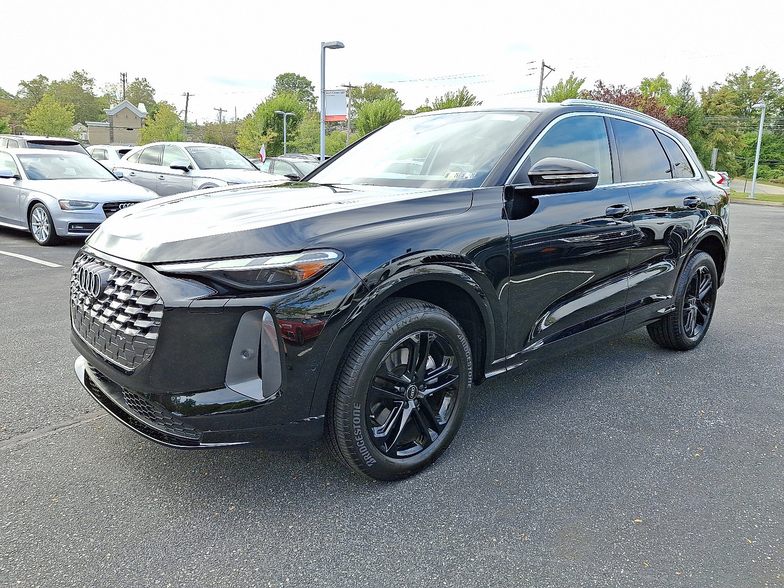 Used 2025 Audi Q5 Premium image 3