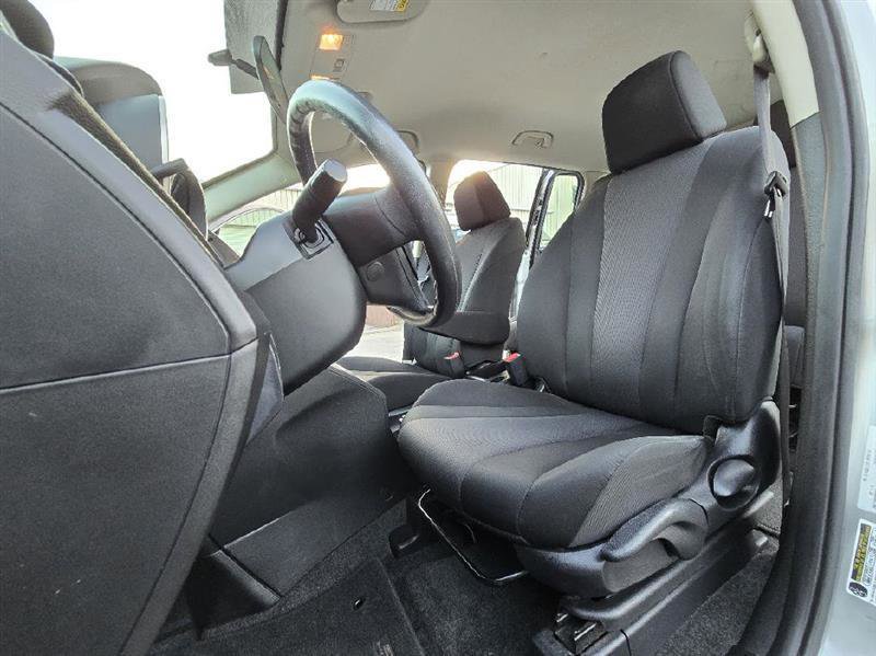 Used 2014 MAZDA MAZDA5 Sport FWD image 16