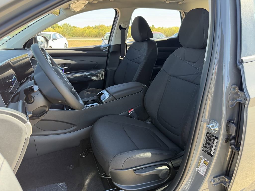 New 2026 Hyundai Tucson SE image 22