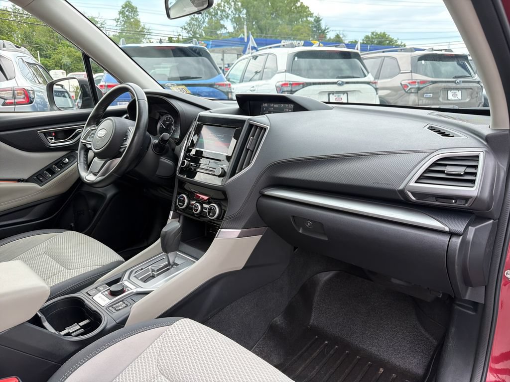 Used 2020 Subaru Forester Premium AWD/4WD image 39