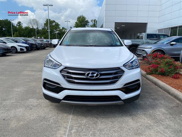 Used 2017 Hyundai Santa Fe Sport FWD image 2