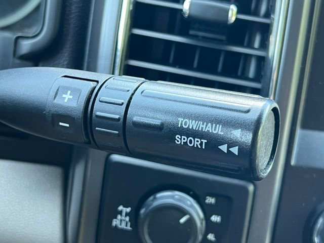 Used 2017 Ford F150 XLT w/ Equipment Group 302A Luxury AWD/4WD image 26