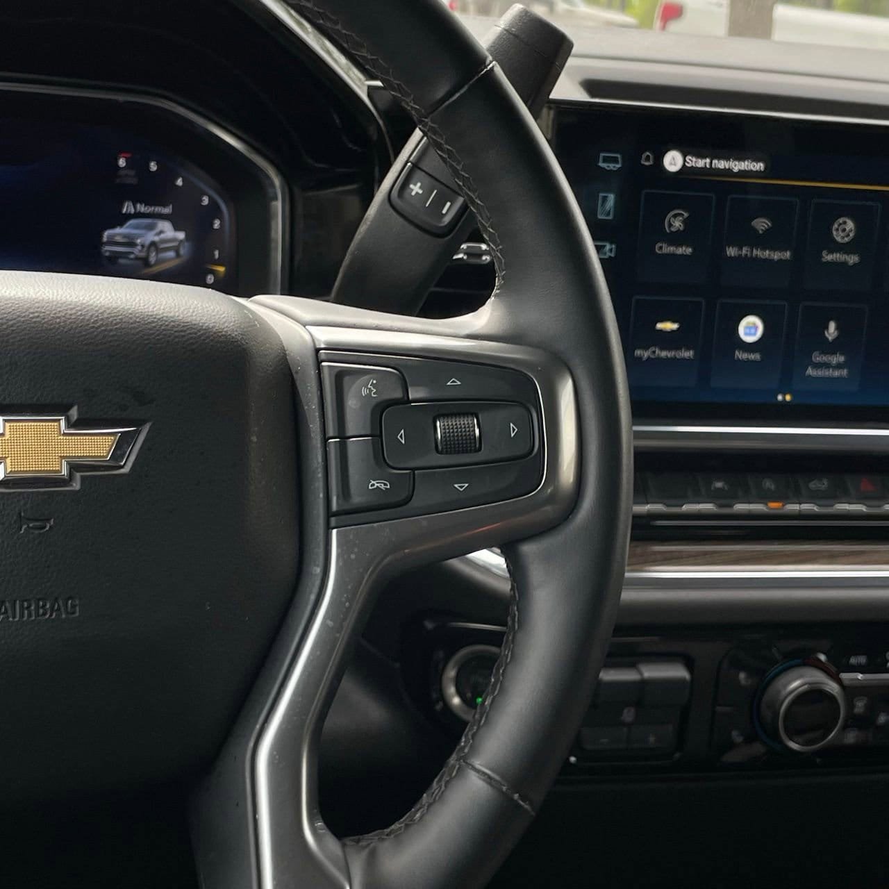 Used 2025 Chevrolet Silverado 1500 LT image 15
