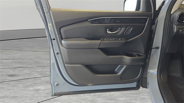 Used 2023 Honda Pilot Elite image 25