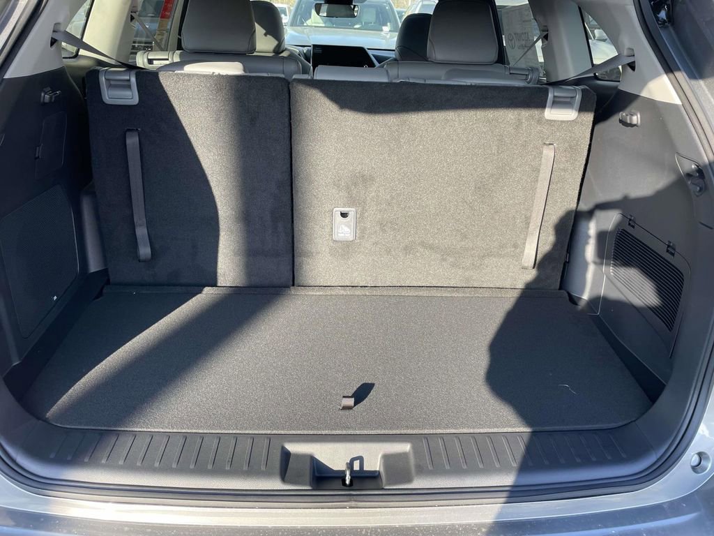 New 2026 Toyota Highlander Limited image 44