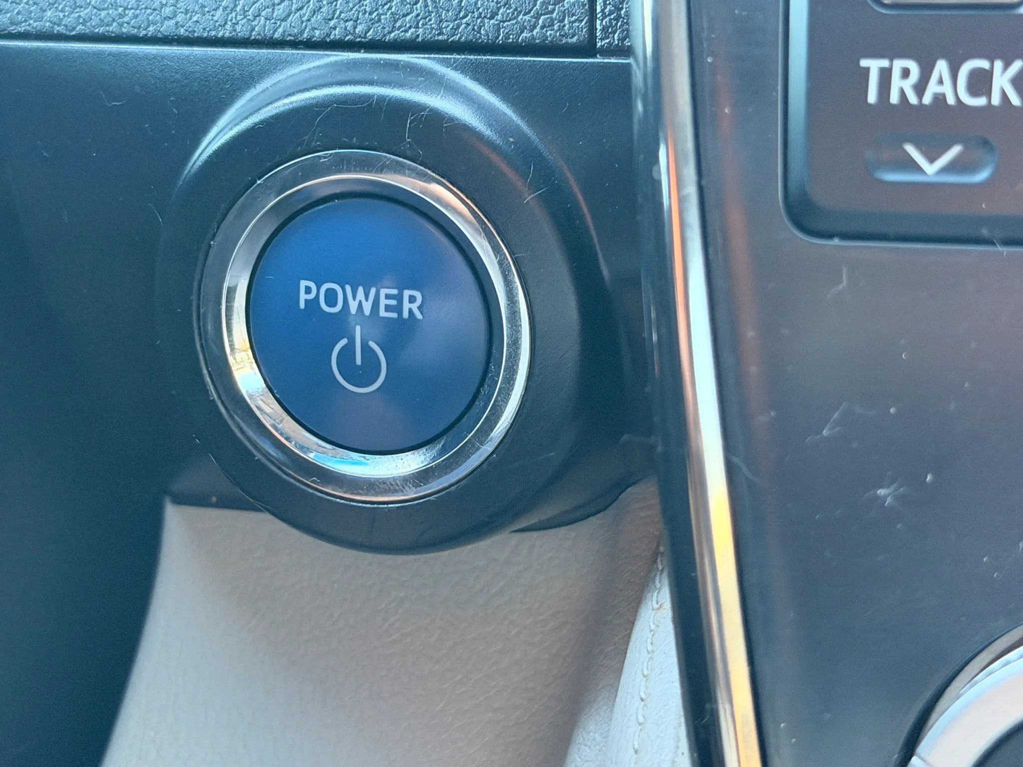 Used 2012 Toyota Camry XLE w/ Convenience Pkg FWD image 38