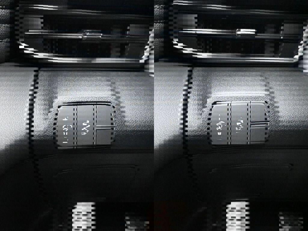 New 2026 Hyundai Elantra Sport image 20