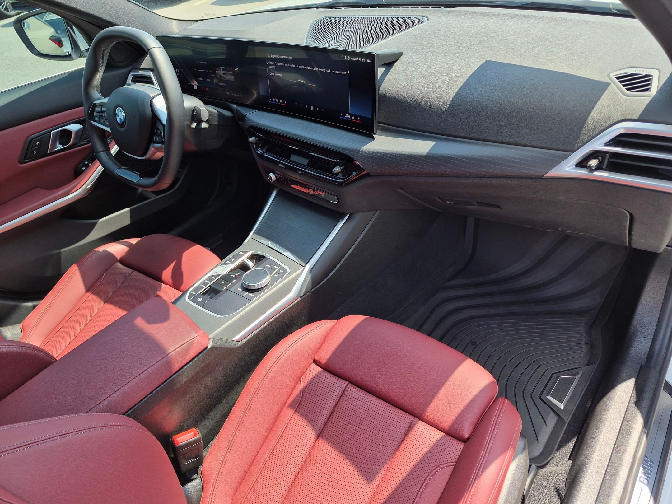 Used 2025 BMW 330i Sedan w/ M Sport Package RWD image 40