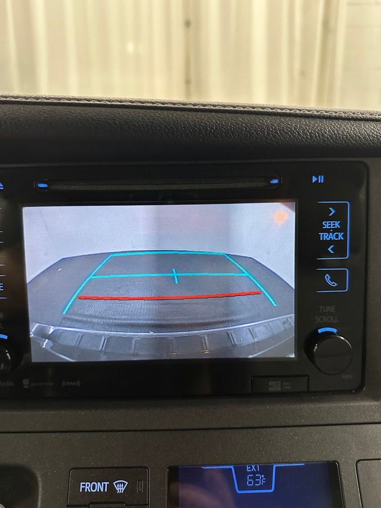 Used 2017 Toyota Sienna XLE Premium w/ Outdoor Package AWD/4WD image 22