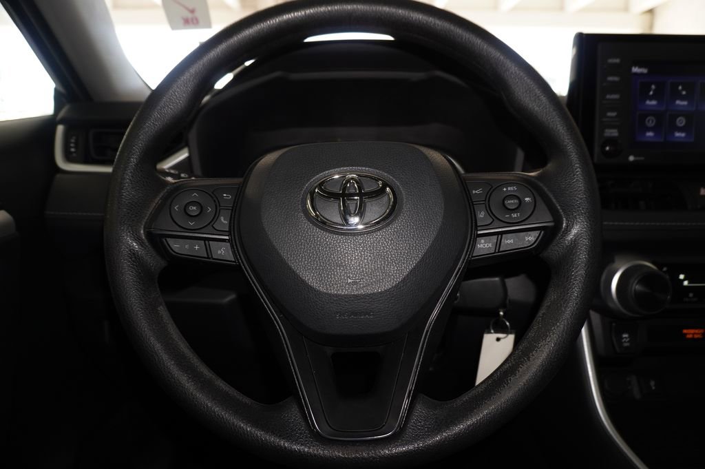 Certified 2022 Toyota RAV4 LE image 20