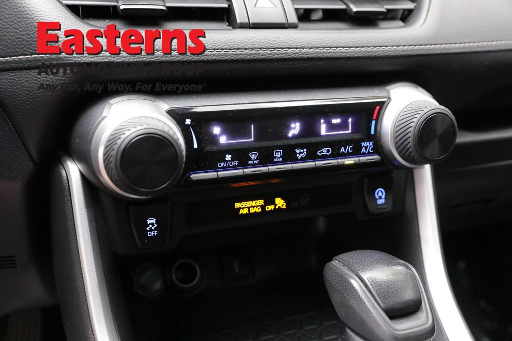 Used 2020 Toyota RAV4 LE w/ All Weather Liner Package AWD/4WD image 19