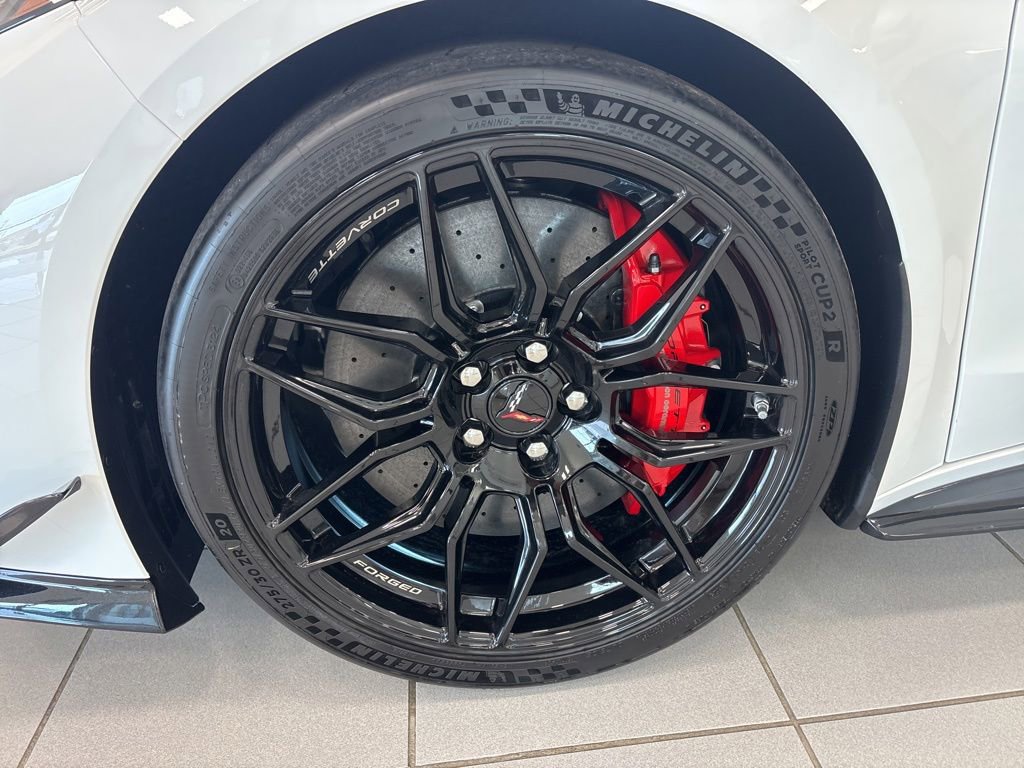 New 2026 Chevrolet Corvette Z06 w/ Z07 Performance Package RWD image 7