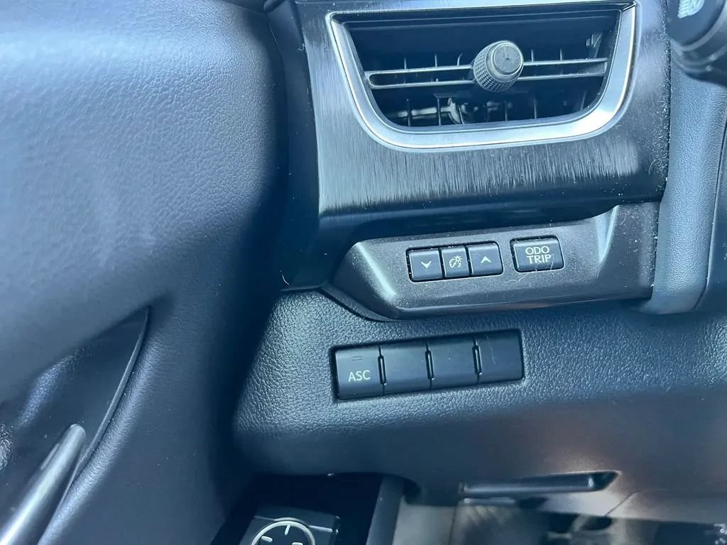 Used 2020 Lexus UX 250h F Sport AWD/4WD image 25
