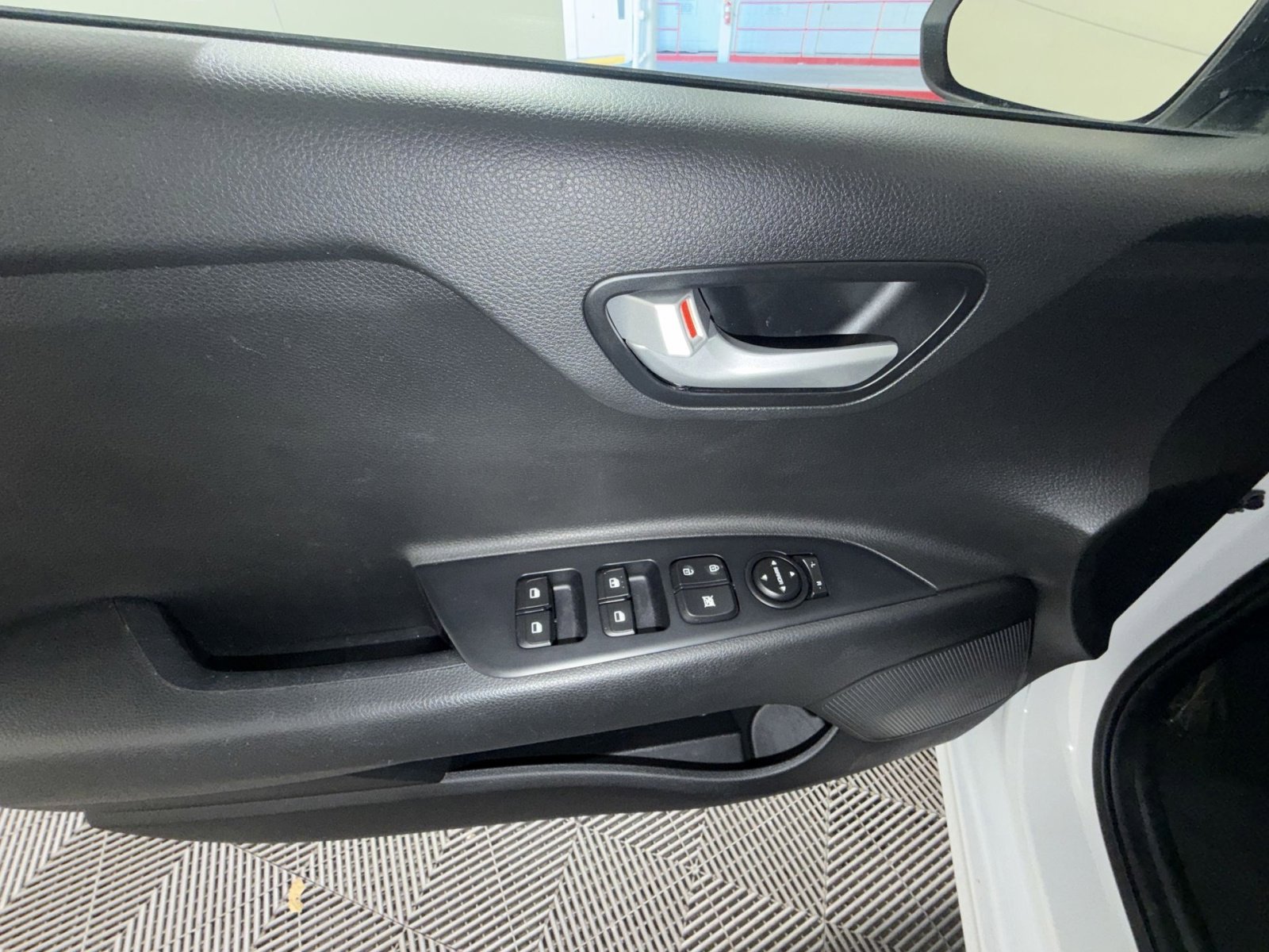 Used 2022 Kia Rio LX image 15