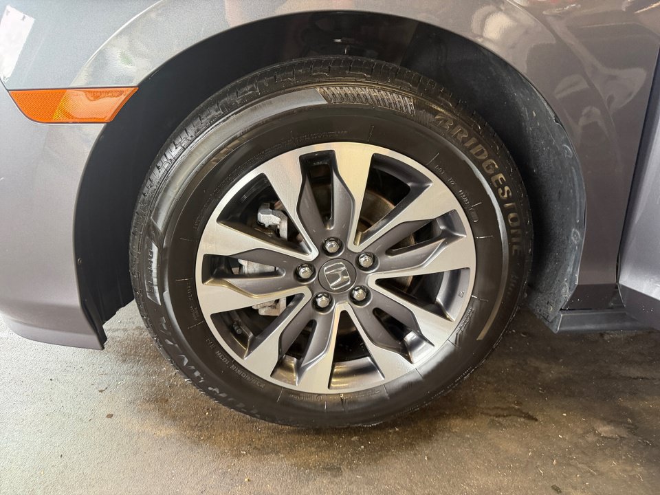 Used 2023 Honda Odyssey EX-L image 31