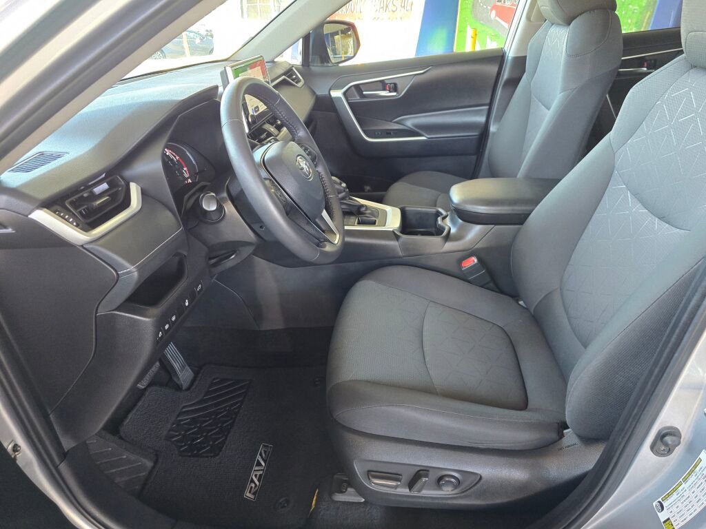Used 2024 Toyota RAV4 XLE w/ Convenience Package AWD/4WD image 22