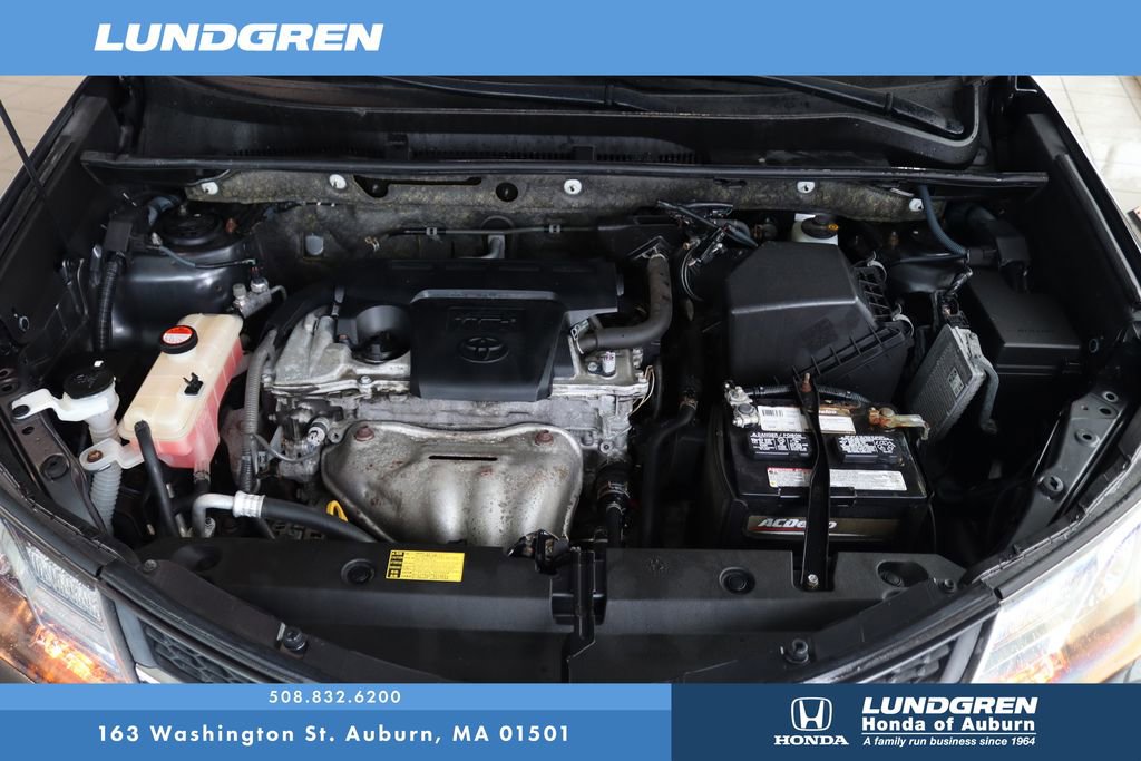 Used 2015 Toyota RAV4 LE image 30